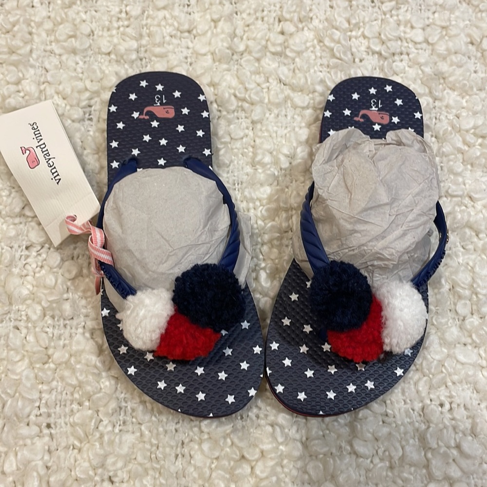 Vineyard Vines Flip Flops